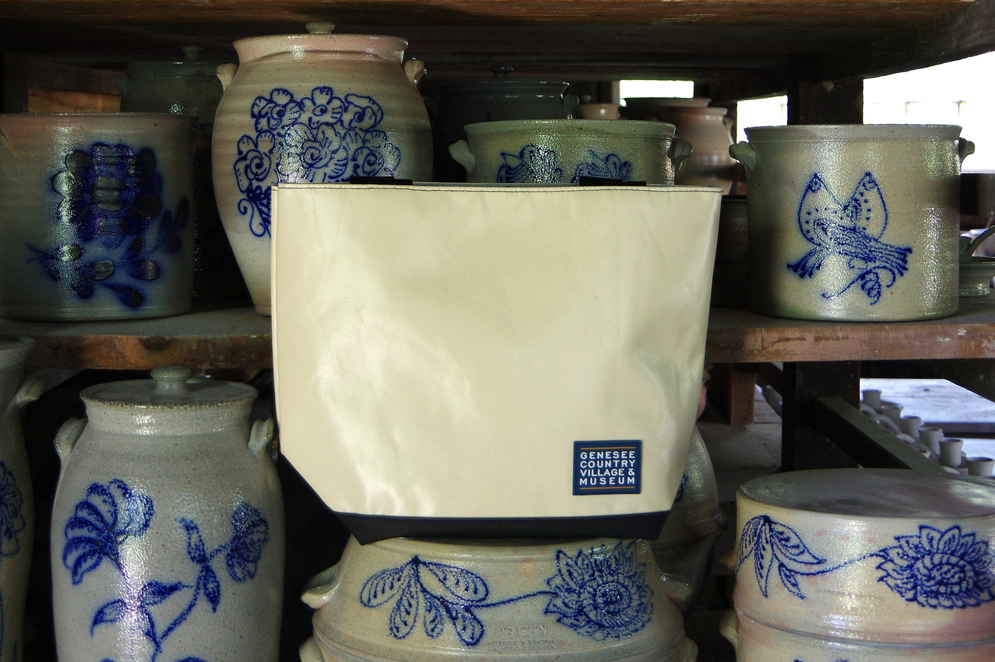 Intrepid Balloon Tote Bags: Mini